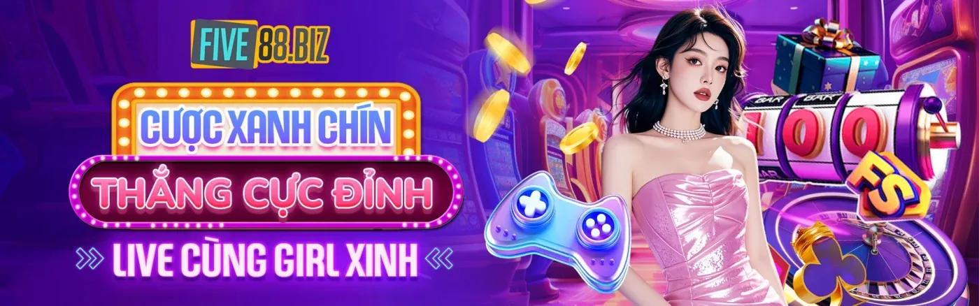 Sân vận động với trận đấu bóng đá sôi nổi và logo Kubet Mov